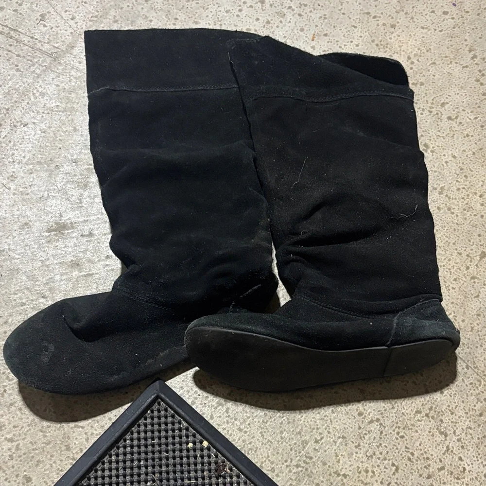 Women's Black Suede Boots